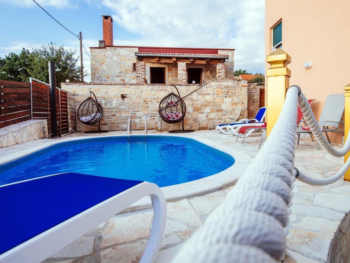 Splendid Holiday Home In Jasenice Maslenica Exterior foto