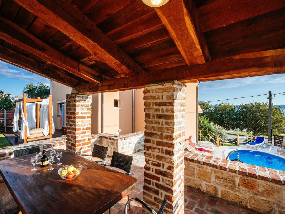 Splendid Holiday Home In Jasenice Maslenica Exterior foto